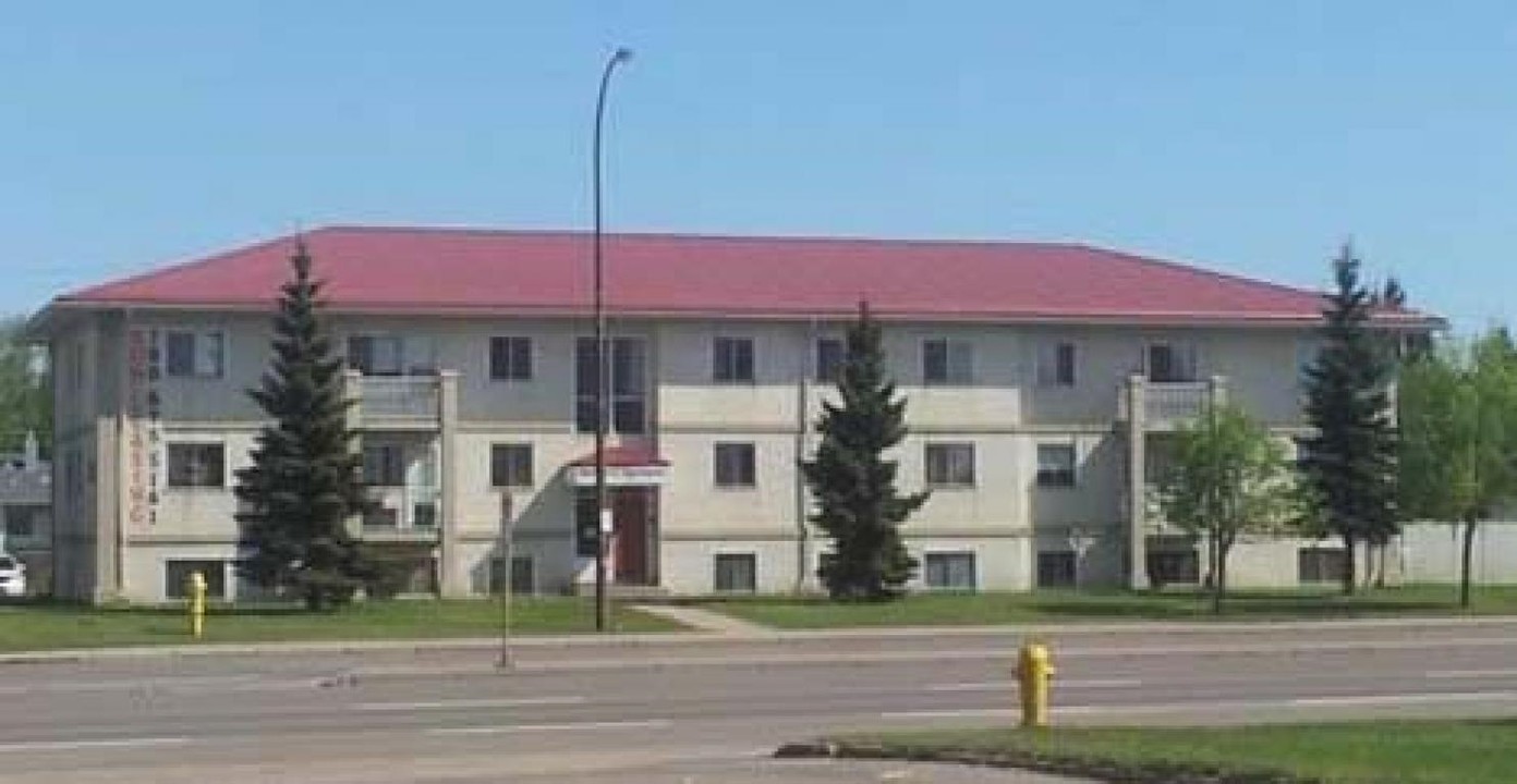 Mainstreet Apartments in Lloydminster, AB - Building Photo