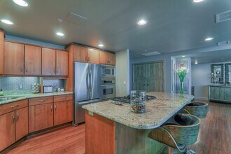 417 E Kiowa St in Colorado Springs, CO - Building Photo - Building Photo