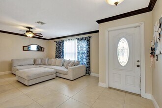 11721 Inverness Cir in West Palm Beach, FL - Building Photo - Building Photo