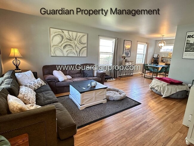 2853 Edgewood Ave S in Minneapolis, MN - Building Photo - Building Photo