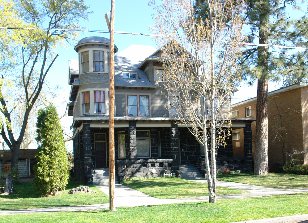 2208 W Pacific Ave in Spokane, WA - Building Photo