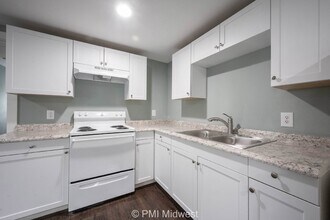 238.5 N Beville Ave in Indianapolis, IN - Building Photo - Building Photo