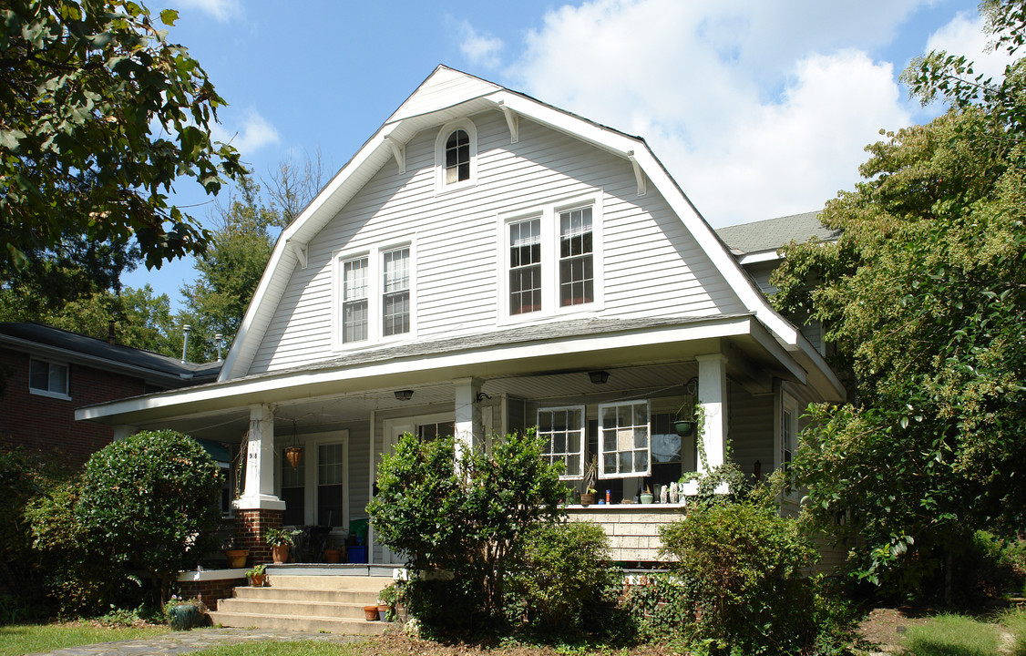 918 W Trinity Ave in Durham, NC - Foto de edificio