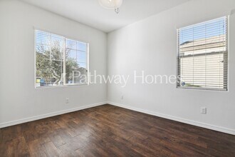 8216 W Pueblo Ave in Phoenix, AZ - Building Photo - Building Photo