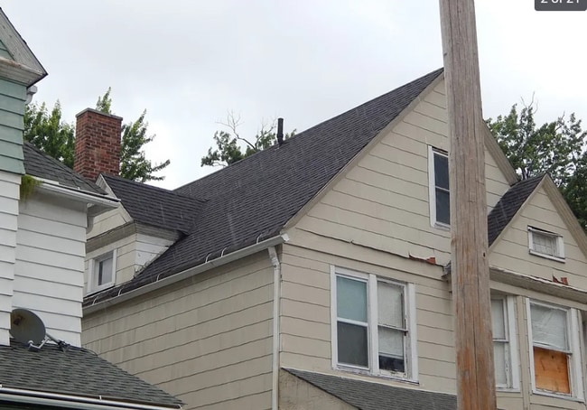 10817 Hull Ave in Cleveland, OH - Building Photo - Building Photo