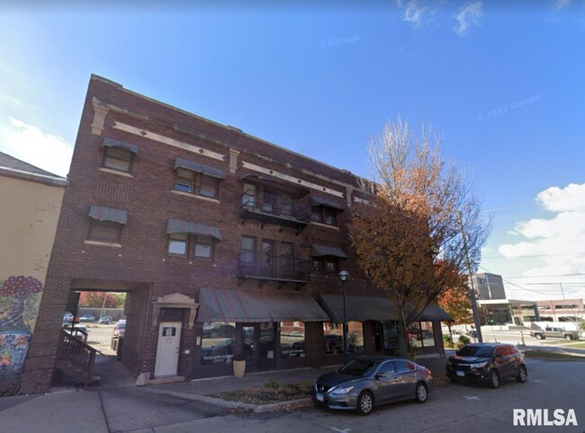 property at 421 13th St