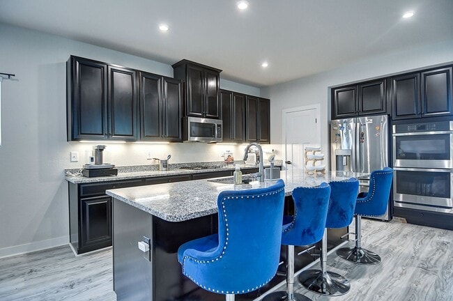 property at 612 Horse Cp Ln