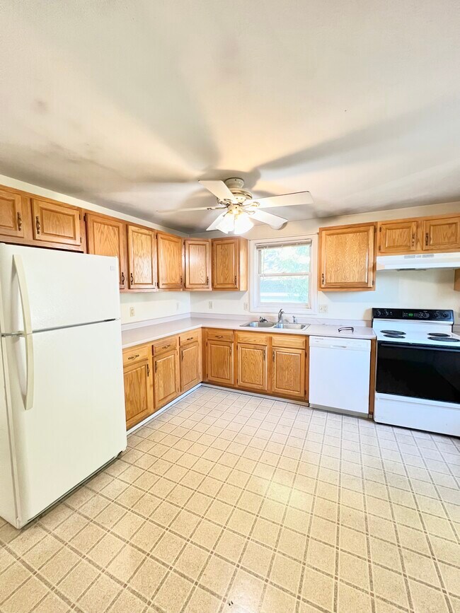 553 Dix St, Unit 553