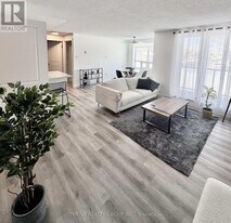 77 Base Line Rd W in London, ON - Building Photo