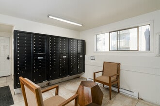 Greenrich Village in Spokane, WA - Foto de edificio - Building Photo