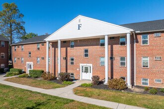 Colony Arms in Audubon, PA - Foto de edificio - Building Photo