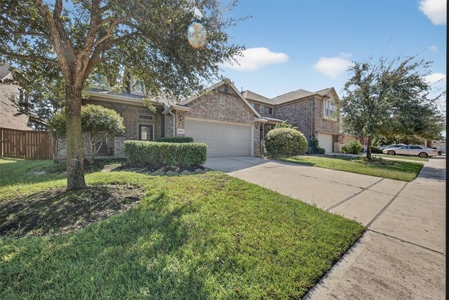property at 8922 Pinenut Dr
