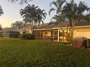 6198 Brandon St in West Palm Beach, FL - Building Photo - Building Photo