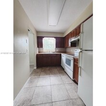 114 W Winter Park St-Unit -2 in Orlando, FL - Building Photo - Building Photo