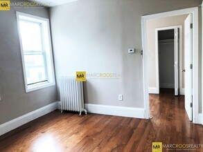 241 Maverick St in Boston, MA - Building Photo - Building Photo
