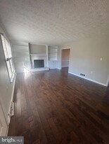 2150 Harvest Dr in Winchester, VA - Building Photo