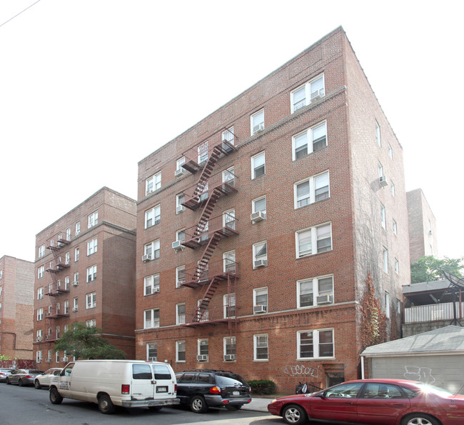 1775 E 13th St in Brooklyn, NY - Building Photo - Building Photo