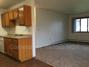 1401 12th St E in West Fargo, ND - Building Photo - Building Photo