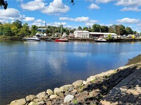 1 Daskams Ln in Norwalk, CT - Building Photo