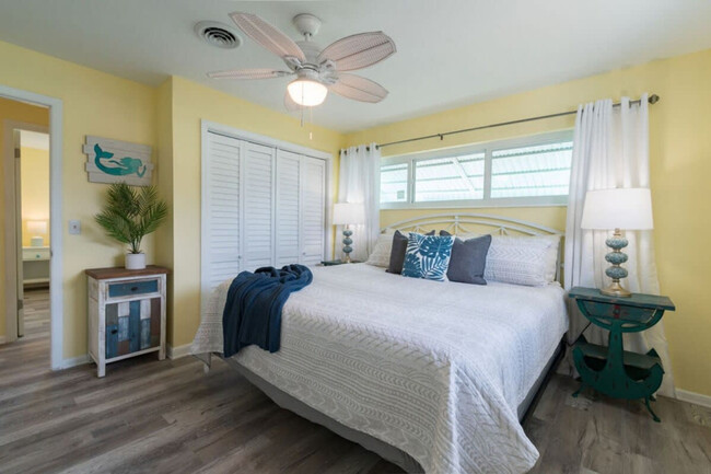 property at 215 Richland Ave