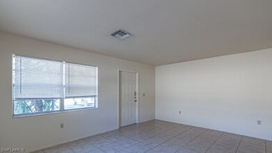 3675 Estey Ave in Naples, FL - Building Photo - Building Photo