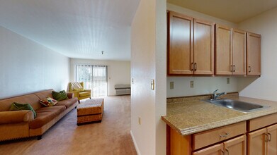 Auburn Ravine Terrace Multi Level Senior Apartments Auburn Ca Apartments