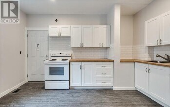 76 George St in Hamilton, ON - Building Photo - Building Photo