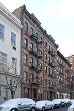 34 Horatio St in New York, NY - Building Photo - Primary Photo