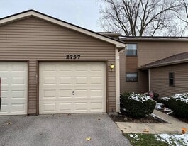 2755-2761 Scarlet Oak Dr in Toledo, OH - Building Photo