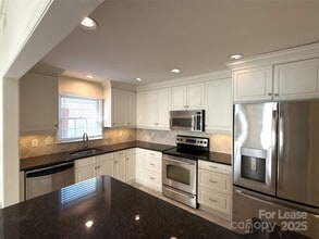 1016 Queens Rd in Charlotte, NC - Building Photo - Building Photo