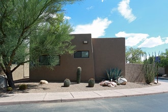 Tanque Verde Casitas in Tucson, AZ - Building Photo - Building Photo