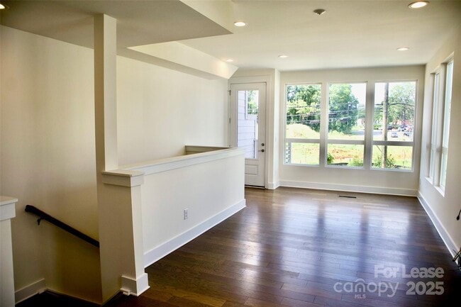 139 S Bruns Ave in Charlotte, NC - Building Photo - Building Photo