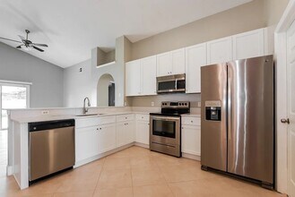 11877 Hatcher Cir in Orlando, FL - Building Photo - Building Photo