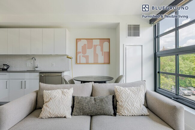 89 E Dedham St, Unit SI FL3-ID1198 in Boston, MA - Foto de edificio - Building Photo