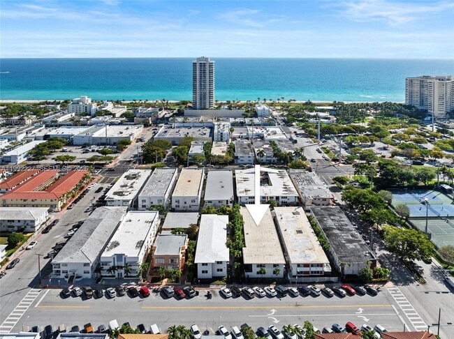 7315 Byron Ave in Miami Beach, FL - Building Photo - Building Photo