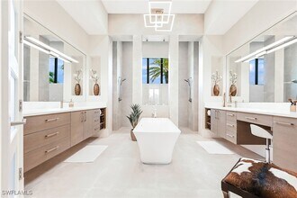 4646 Crayton Rd in Naples, FL - Building Photo - Building Photo