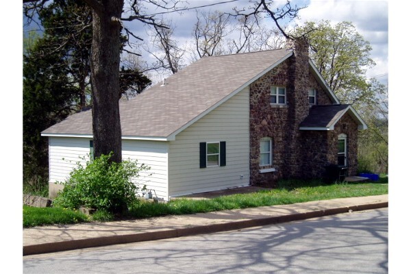 1805 Vichy Road in Rolla, MO - Building Photo