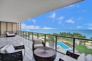 9705 Collins Ave in Bal Harbour, FL - Building Photo