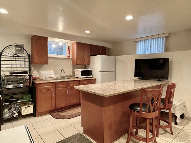 property at 169 Old Mamaroneck Rd