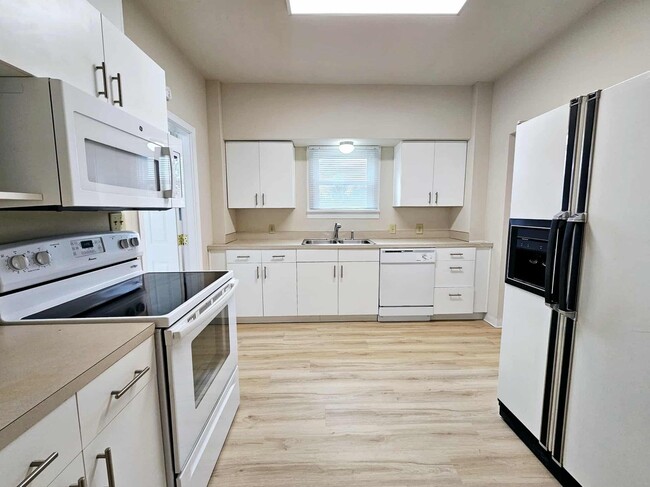 6211 Parker Rd E in Sumner, WA - Building Photo - Building Photo