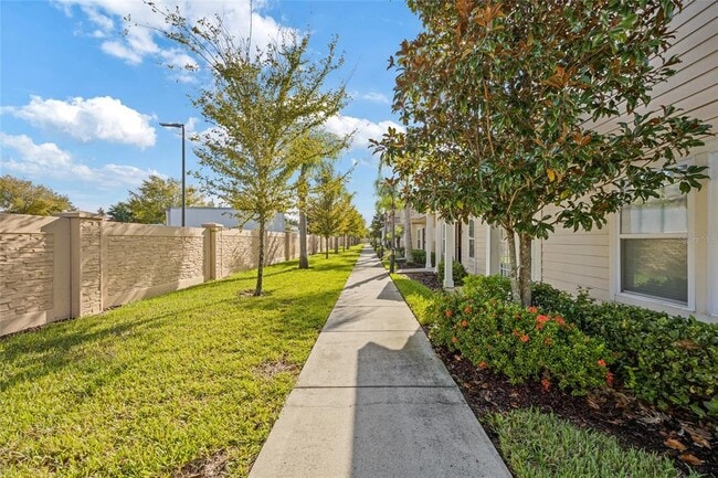 8945 Shine Dr in Kissimmee, FL - Building Photo - Building Photo