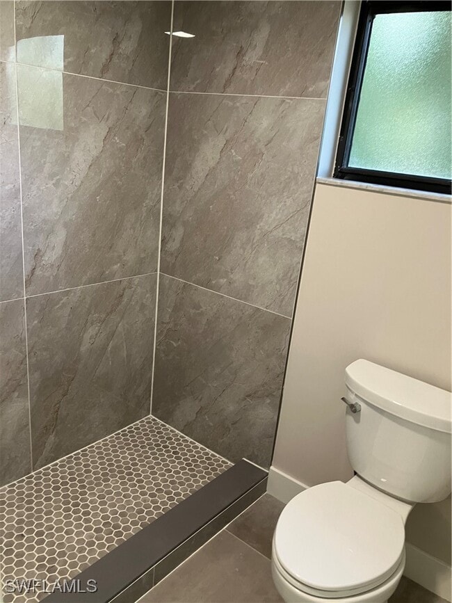 1826 Kings Lake Blvd