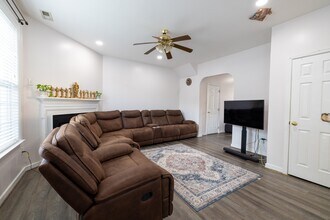 305 Jamerson Ct in Glen Allen, VA - Building Photo - Building Photo