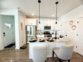 6686 W Leander Dr in South Jordan, UT - Building Photo