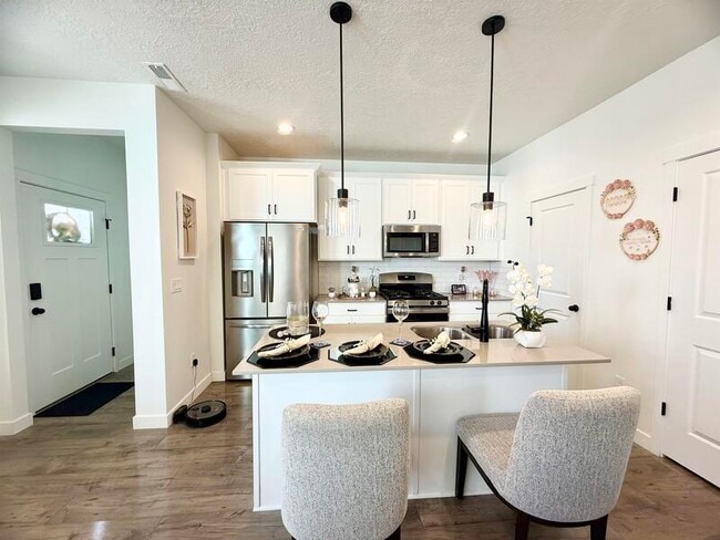 property at 6686 W Leander Dr