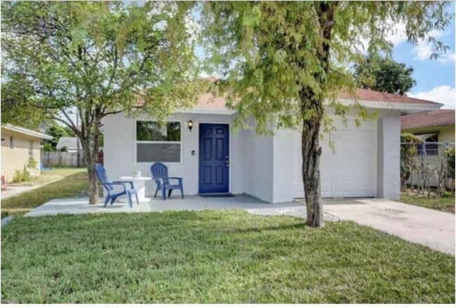 325 SW 4th Ave in Delray Beach, FL - Building Photo - Building Photo