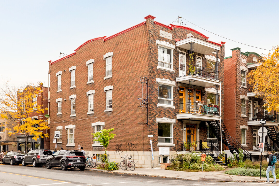 2395 Beaubien E in Montréal, QC - Building Photo