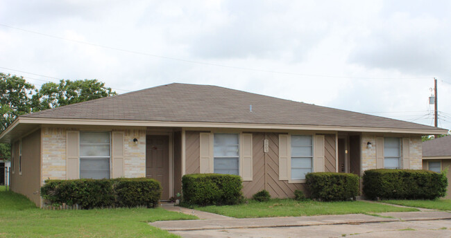 property at 3603 Comanche St