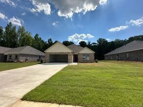 220 Laila Wy in Millbrook, AL - Building Photo - Building Photo