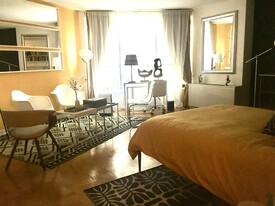 226 W Rittenhouse Sq, Unit 1203